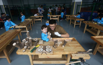 廣州天價幼兒園 19.8萬一年，高爾夫與廣告設計背后的教育迷思
